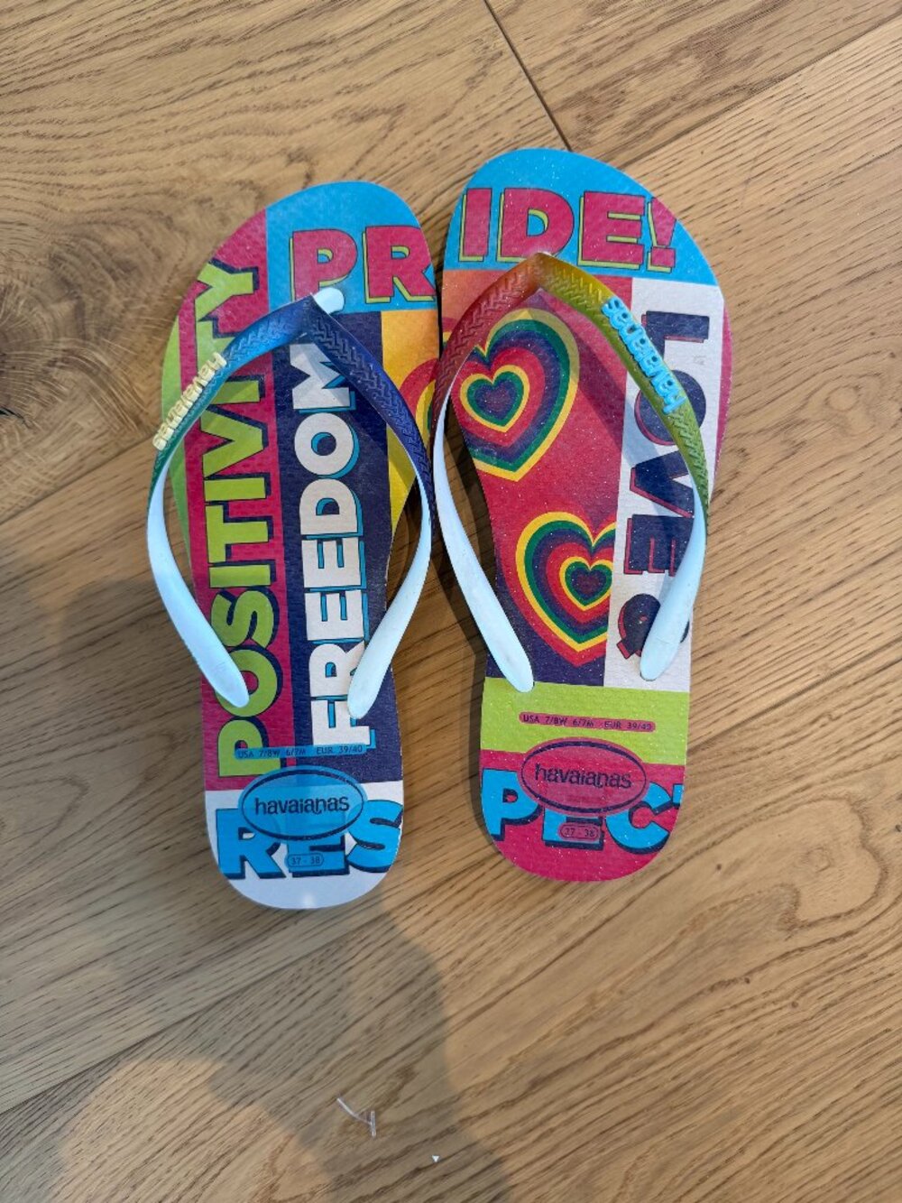 Pride Havaianas flip flops